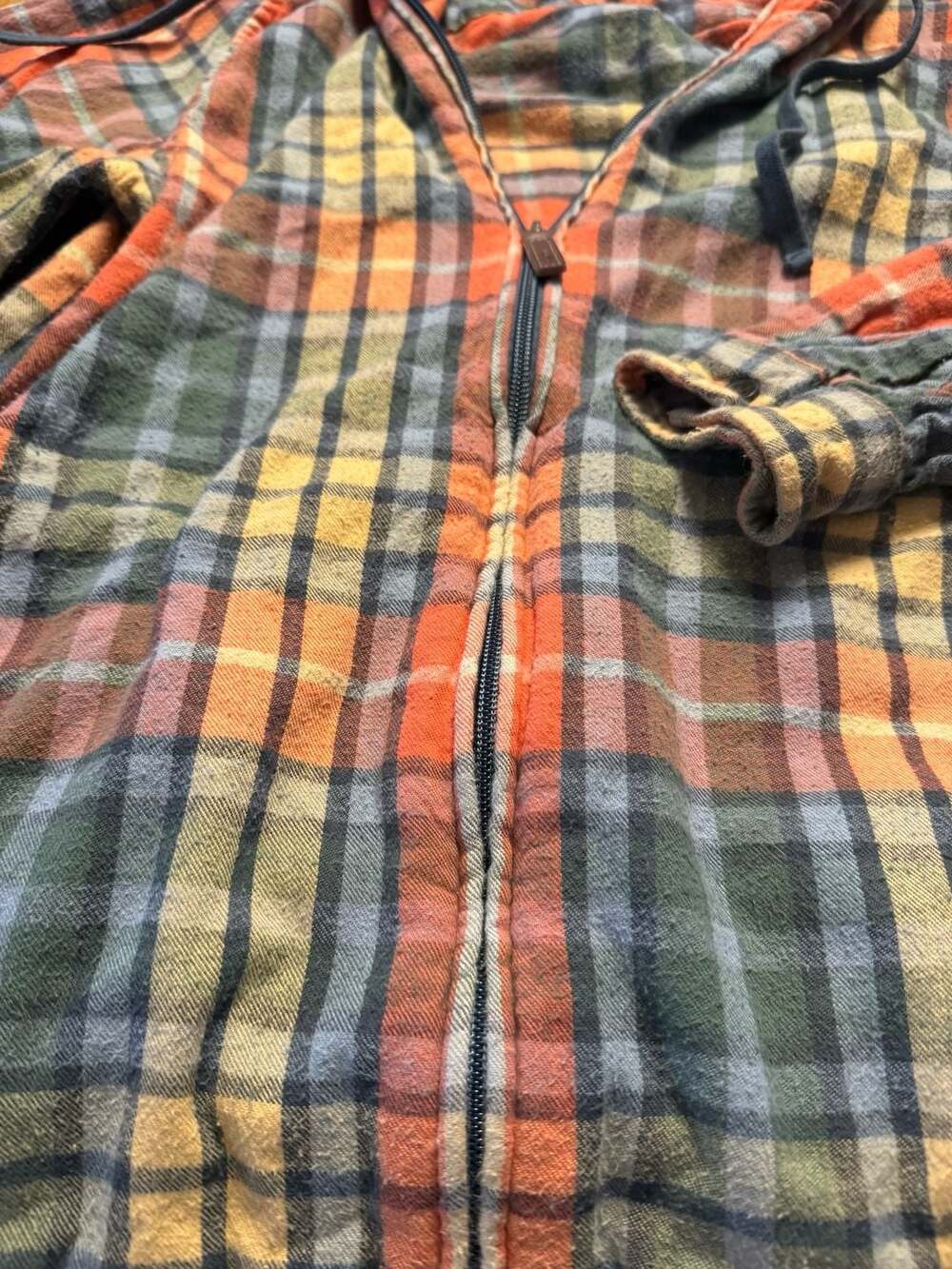 L.L.Bean Women's Scotch Plaid Flannel Shirt, Relaxed Fit Full-Zip Hoodie L - Picture 5 of 6